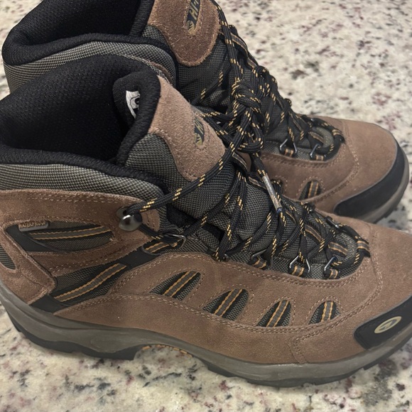 Hi-Tec Men’s Bandera Hiking Boots size 8.5 - Picture 3 of 8
